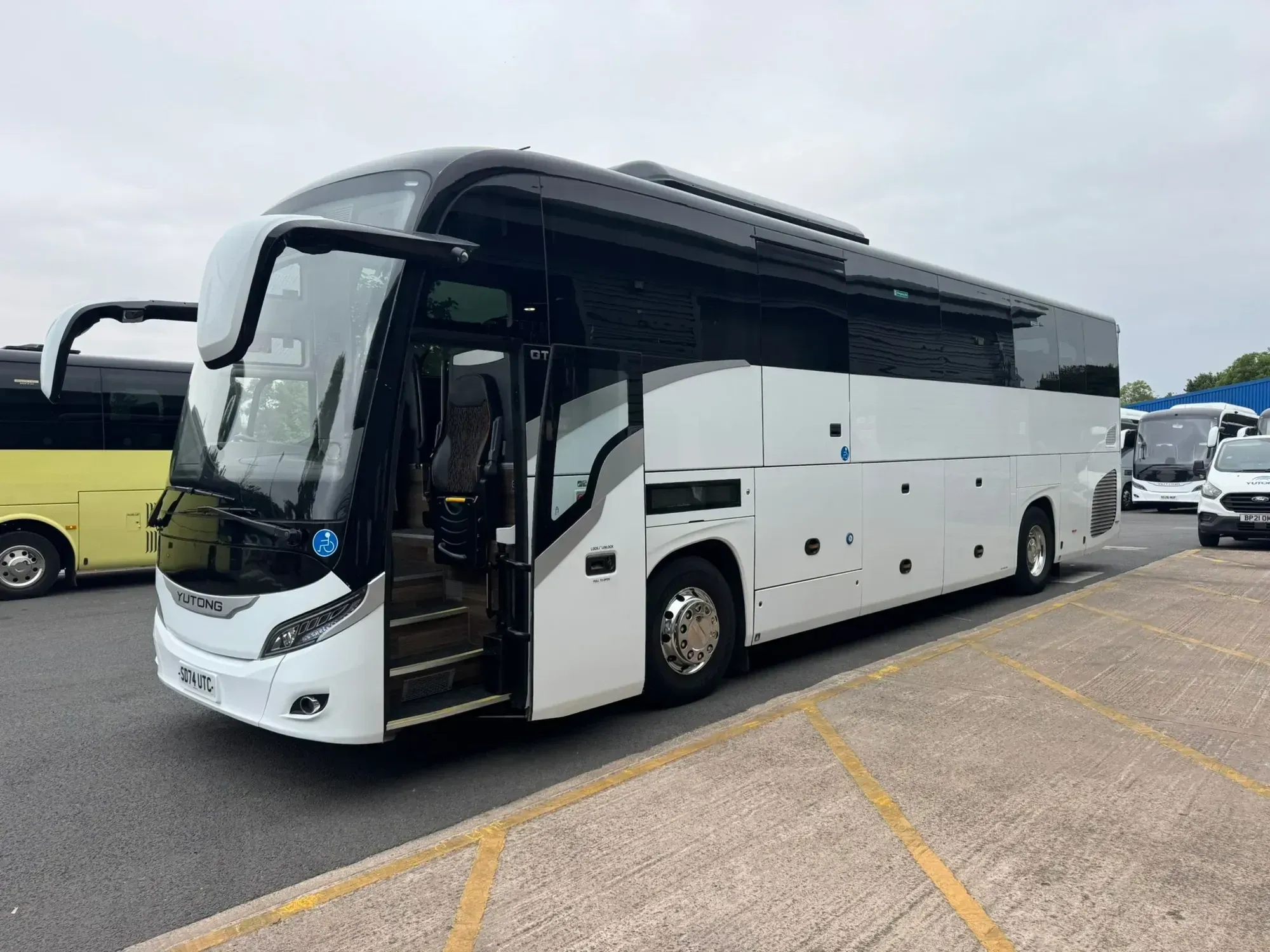 WMC coach photographed from the front three-quarter view